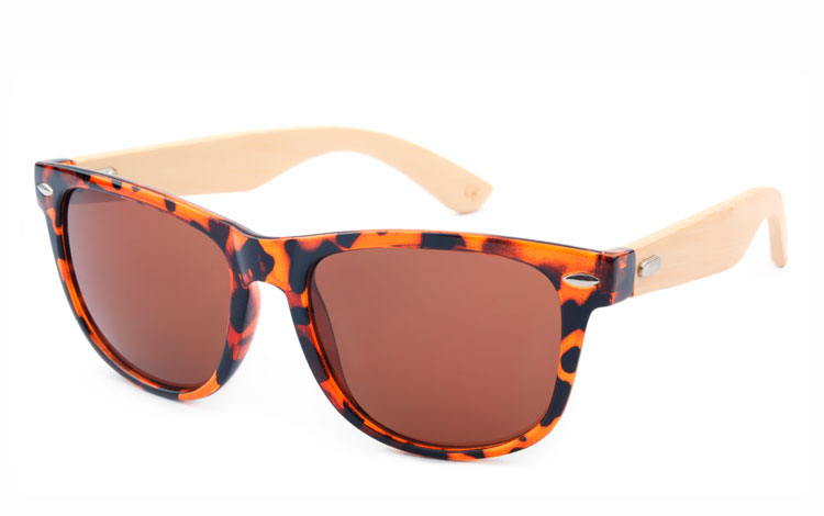 Bruine wayfarer zonnebril met bamboe